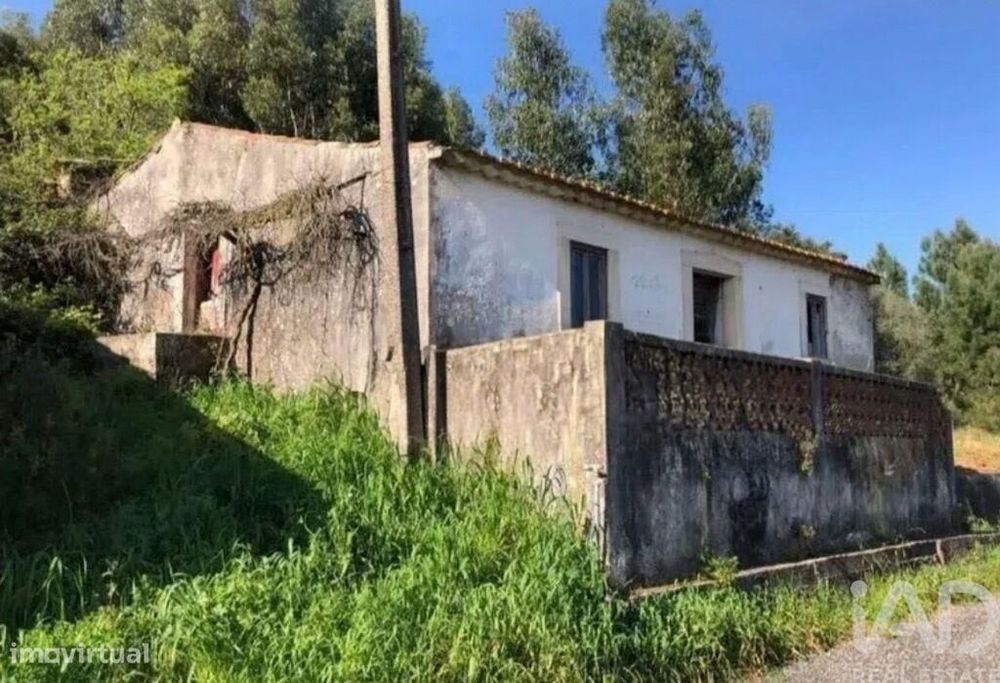 Casa / Villa T4 em Alcobertas de 107 m2
