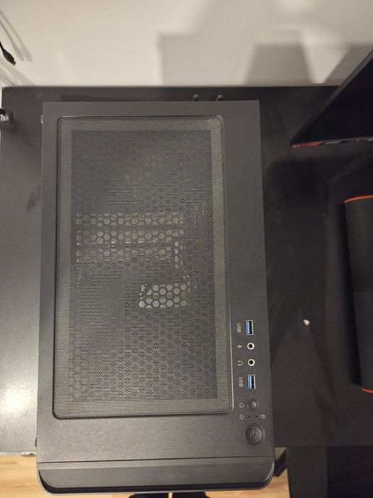 Sprzedam komputer stacjonarny