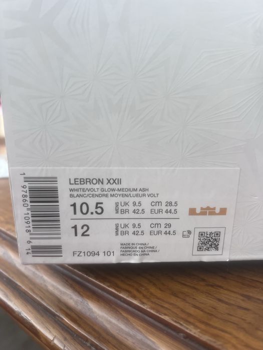 Nike Lebron XXII novos na caixa