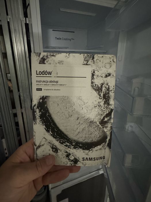 Lodówka do zabudowy.