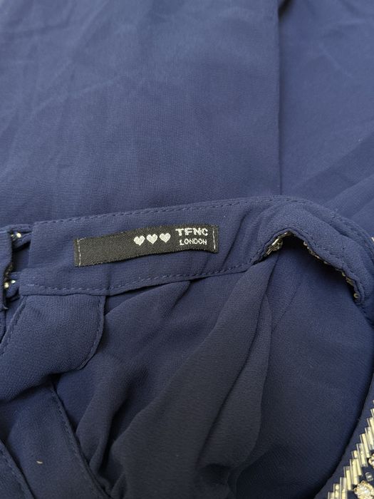 Елегантна сукня TFNC London М синя із стразами довга