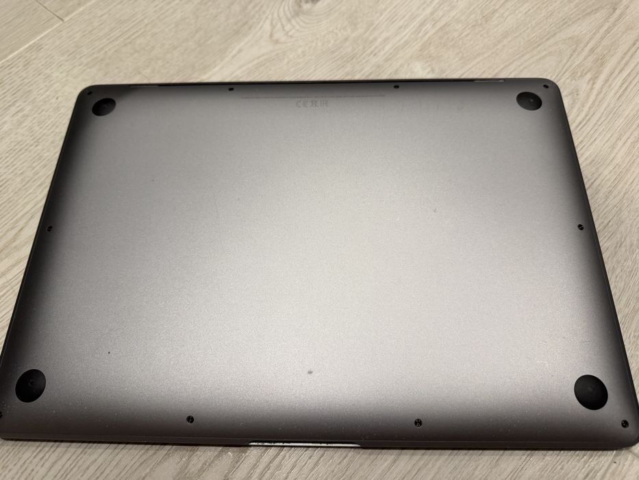 MacBook Air 13" (2020) Retina | Intel i3 / 8GB RAM / macOS Sequoia | Stan BDB