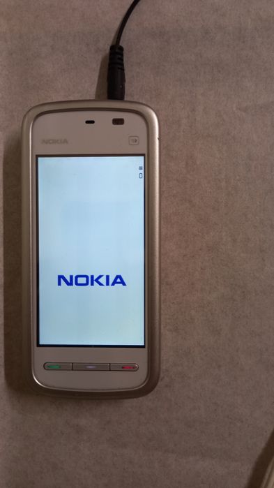 Telemóvel Nokia 5228