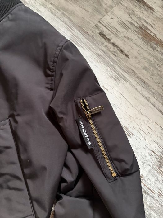 Kurtka bomberka balenciaga