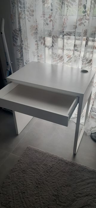 Biurko Micke z ikea