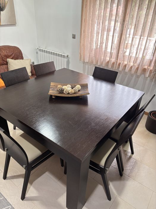 Conj. mesa de jantar + 6 cadeiras