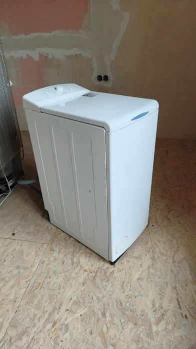 Продам пральну машинку Whirlpool AWE 2215