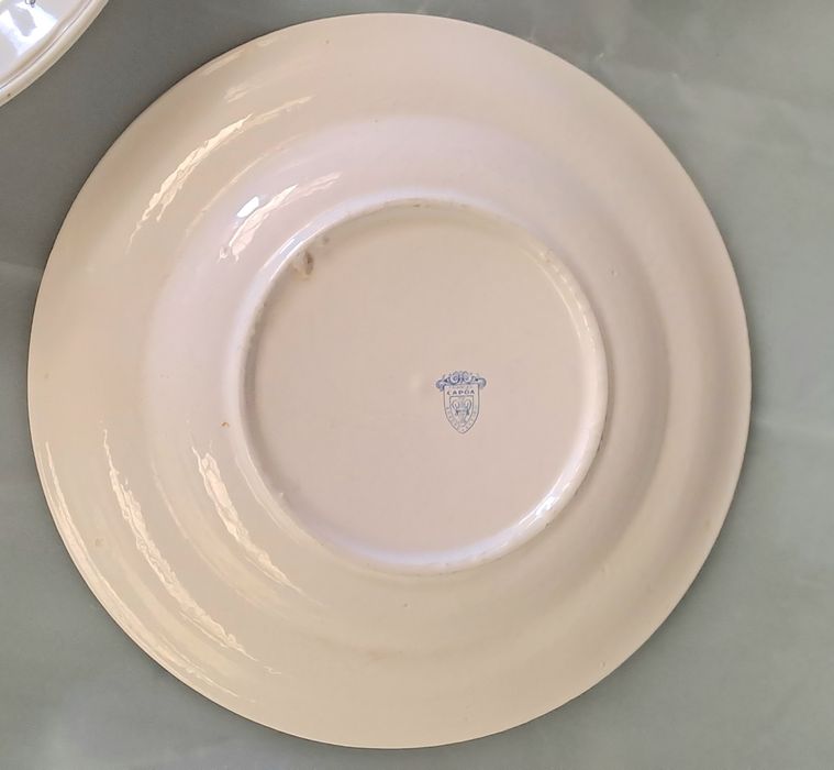 3 pratos faiança Capoa, antigos
Podem ser vendidos em separado 8€ cada