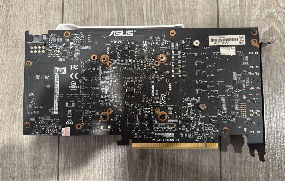 ASUS Dual GTX1060 3Gb, протестована, тиха, холодна, гарний стан.