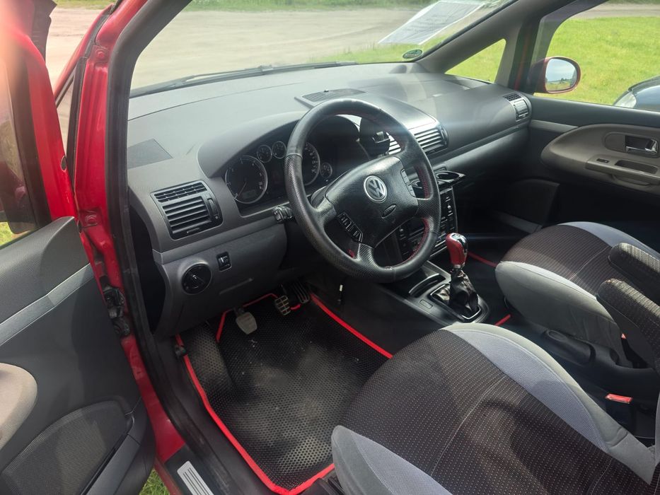 Volkswagen Sharan 2.0 tdi 140.