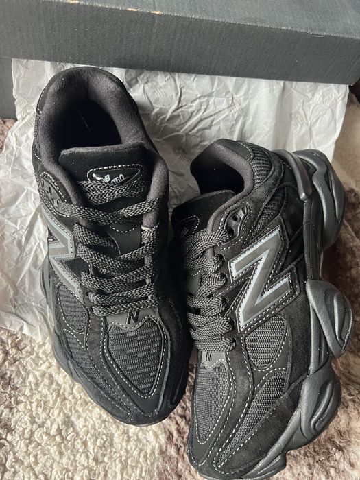Buty new balance 9060 czarne nowe w rozmiarze 37