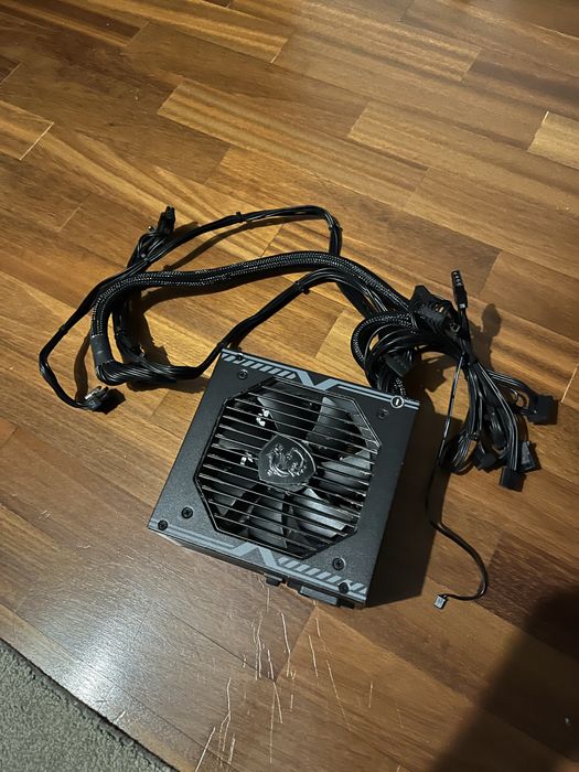 Fonte de alimentação MSI MAG A650BN