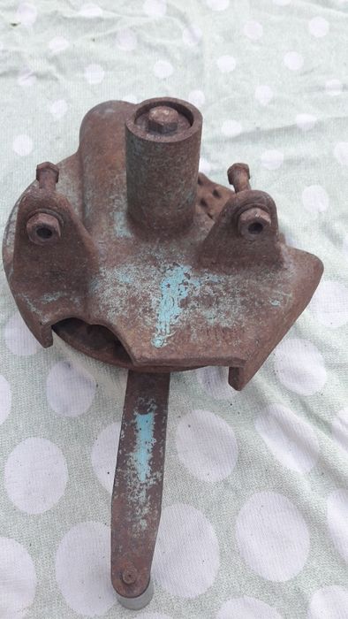 Продам кукурудзолущилка,кукурудзошелушилка.