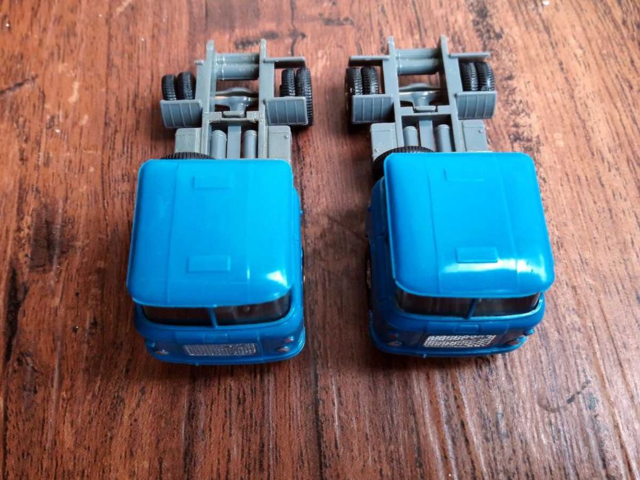 Модель грузового автомобиля - тягач SKODA 706 RT, масштаба 1/87,H0