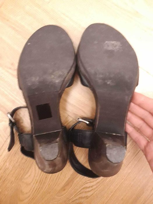 Sprzedam buty na obcasie "drewniaki" Nine West r. 39