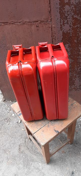 Канистры металлические ёмк.20л