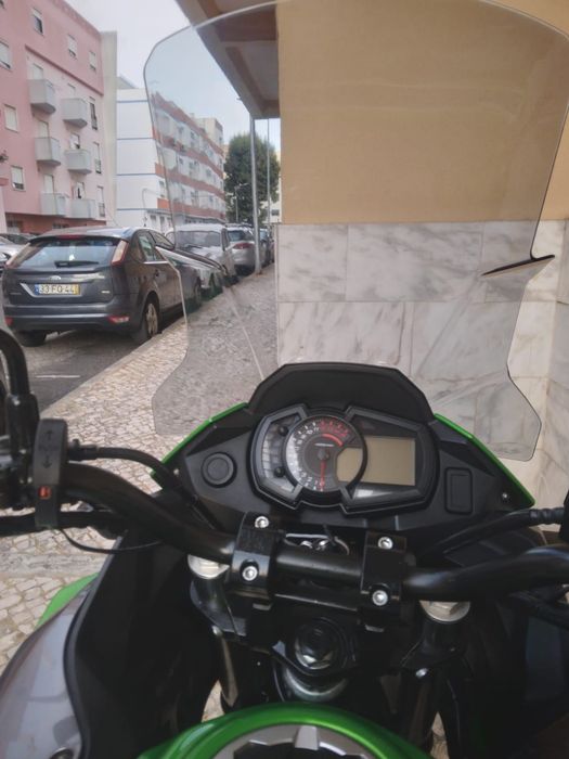 Kawasaki versys 300.