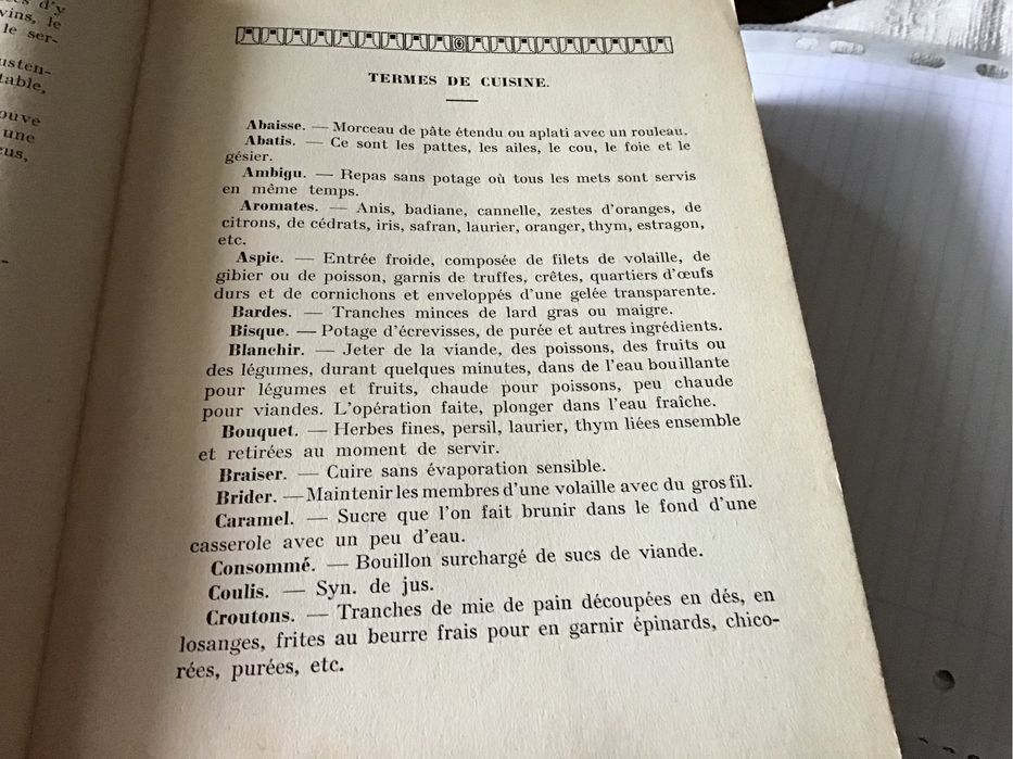Livro de culinária “ Ma bonne cuisine”.  Vintage. 524 págs.DESCIDA DE PREÇO. NEGOCIÁVEL.
