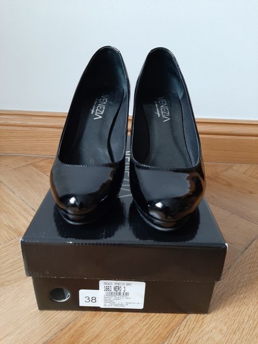 Buty na obcasie szpilki lakierowane Venezia 38