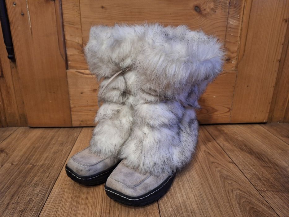 Eskimoski Buty zimowe futro roz 37 wkładka 24 cm