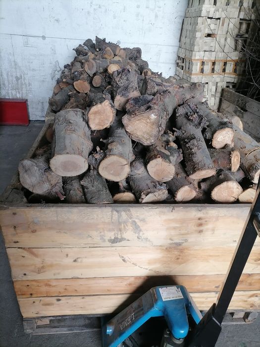 Sprzedam drewno jabłoniowe , na opał, drzewo , drewno