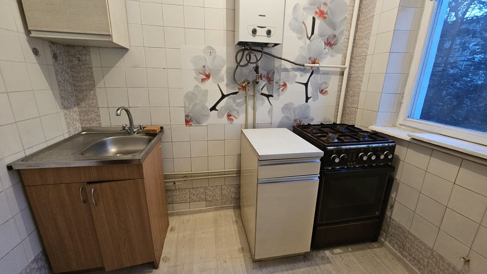 Оренда 2к кв на Космонавтів