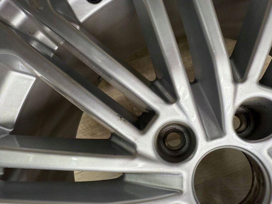 felga audi a4 b9 s4 e 8.0jx18h2 et31 5x112 8w0601025ee