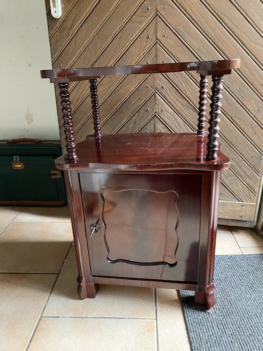 Nakastlik mahoniowy 19wieczny