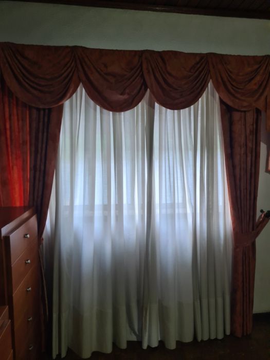 Curtinas de quarto completas com reposteiro medidas 2.20×220
