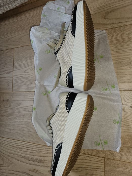 Buty sportowe, nr 37