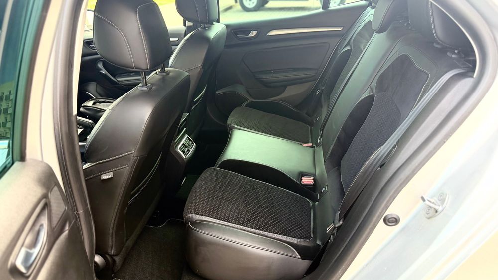 Renault Megane 1.2 TCe Intens 2017 Só 37.000kms como novo - Nacional único dono