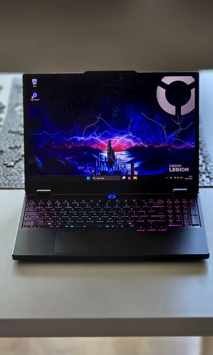 Lenovo legion 5 Rtx 5060/i7/ddr5/ssd/oled