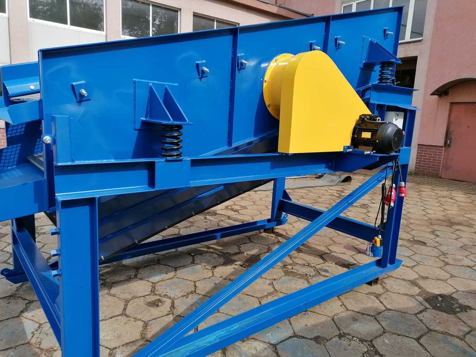 Przesiewacz wibracyjny PWK 1230-2 do żwiru, węgla, ziemi, recyklingu.