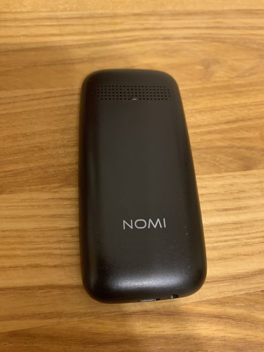 Мобильный телефон Nomi 144c