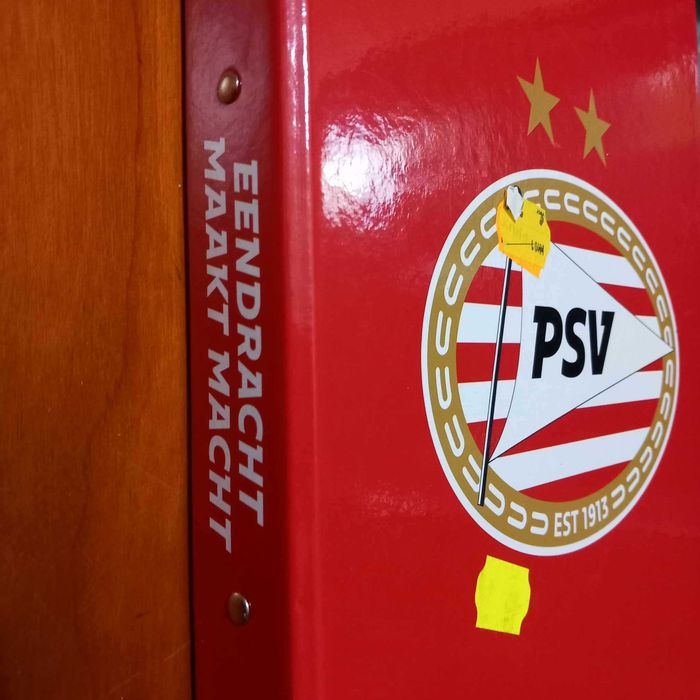 PSV Eindhoven Capa rígida A4 NOVO
