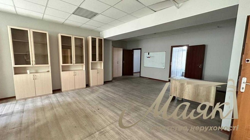 Оренда офісу 230 м², вул. Новокостянтинівська, 1-В, Подільський район,Тараса Шевченка, Почайна