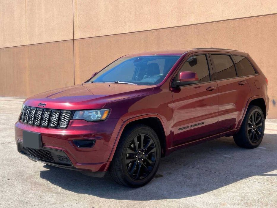 Jeep Grand Cherokee Altitude      2018
