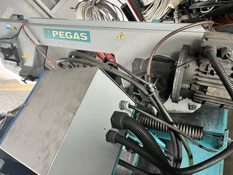 Pila tasmowa Pegas Gonda 235 Hydrauliczna Półautomatyczna