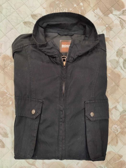 Casaco Hugo Boss tam. XL em excelente estado!