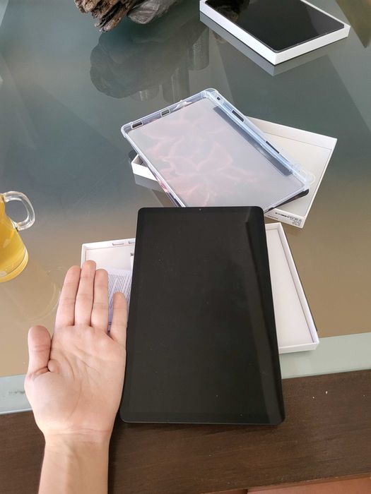 Samsung S6 Lite tablet with warranty until April 30, 202864586280983041122