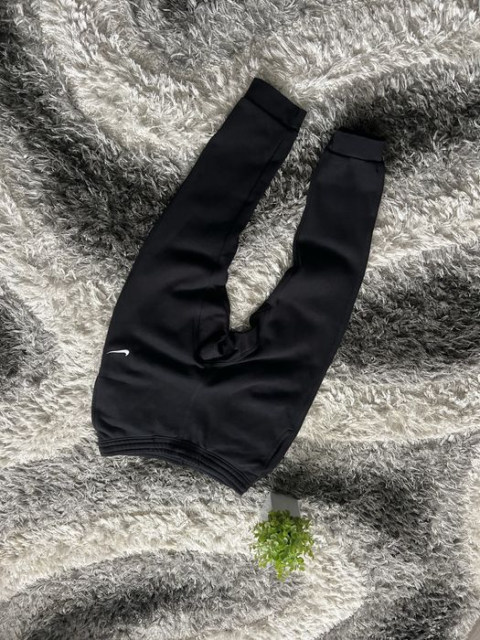 Штани Nike з нових колекцій