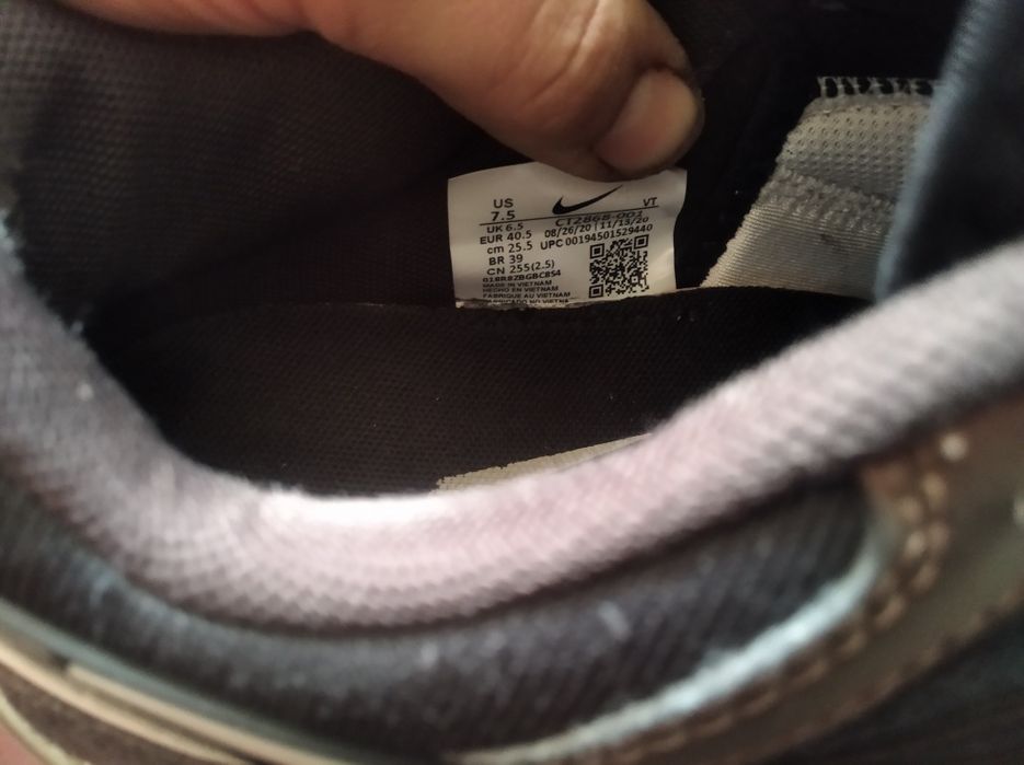 Кросовки найк 40,5