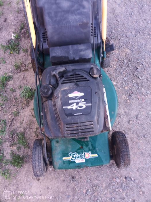 Газонокосарка , на бензині