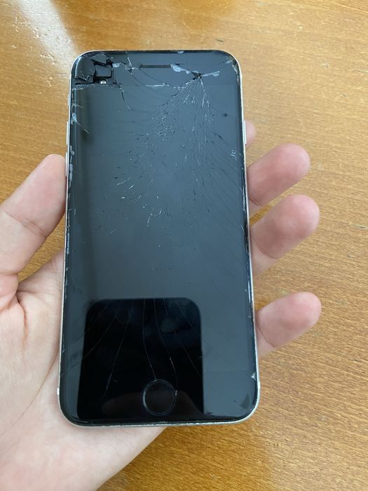 iPhone SE para peças