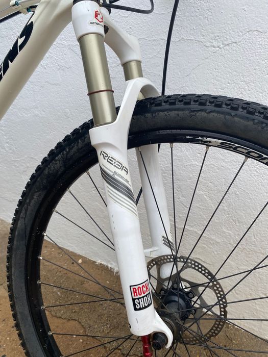 Bicicleta Stevens em carbono