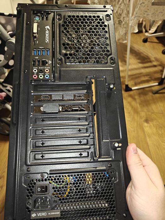 Komputer PC Ryzen 7, Radeon rx 570, 16gb RAM - no HDD