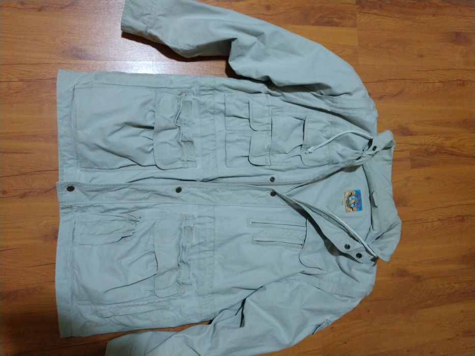 Куртка чоловіча для рибалок та мисливців.