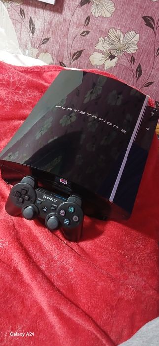 Продам Sony playstation 3 полностью рабочую на 500GB