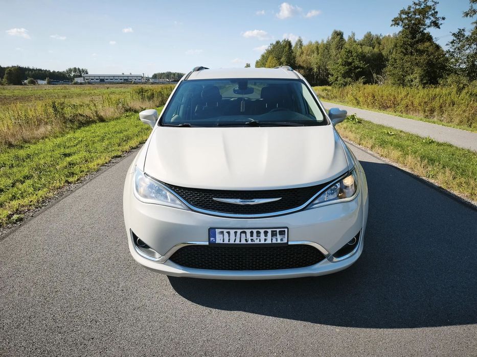 Chrysler Pacifica 3.6 V6 • 2017 • 230 000 km • Touring L Plus • PIĘKNY BEŻOWY KOLOR