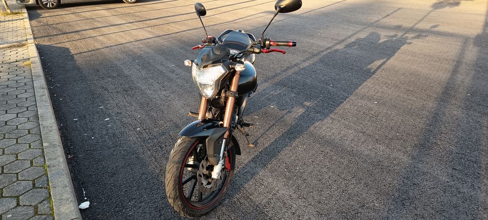 Keeway RKV 125 Poucos kms